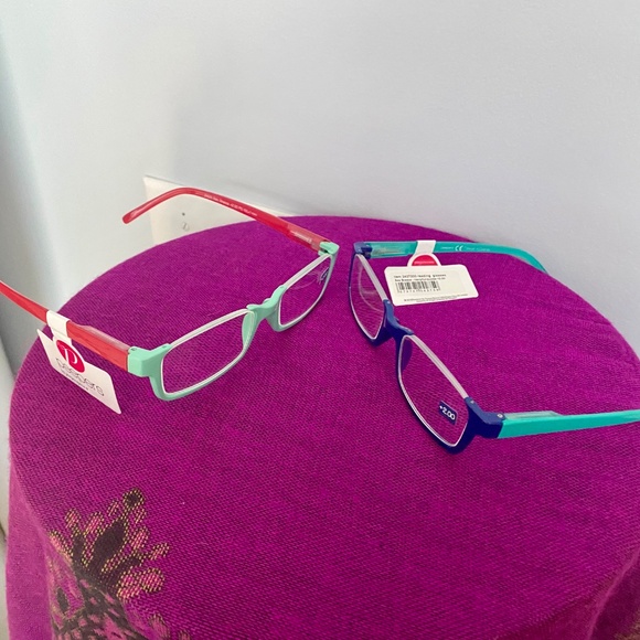 Peepers reading glasses 2 pair NEW 2.0 magnification - Picture 3 of 8